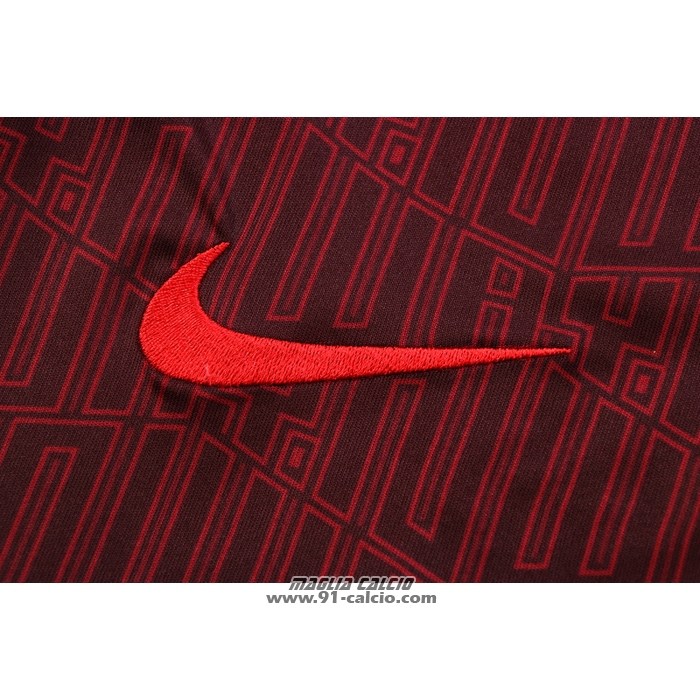 Tuta da Track
 Liverpool Manica Corta
 2022-2023 Rosso
 - Pantaloncini
